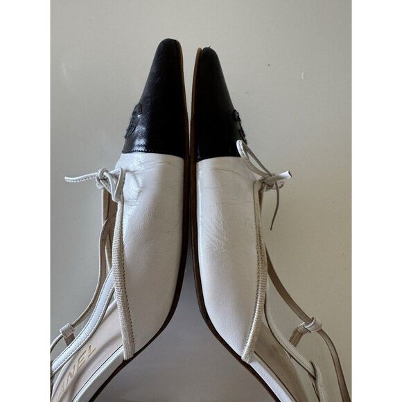 Chanel Black & White CC Logo Bow Captoe Slingback Pointed Toe Heels EU 38.5 - Picture 8 of 12